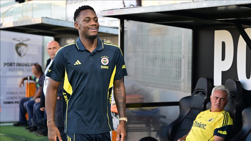 Fenerbahçe'nin yeni transferi Jhon Duran, "karşılık vermek" için sabırsızlanıyor