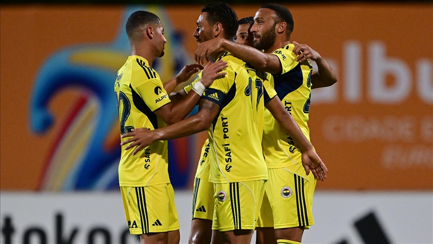 Fenerbahçe hazırlık karşılaşmasında Uniao de Leiria'yı mağlup etti