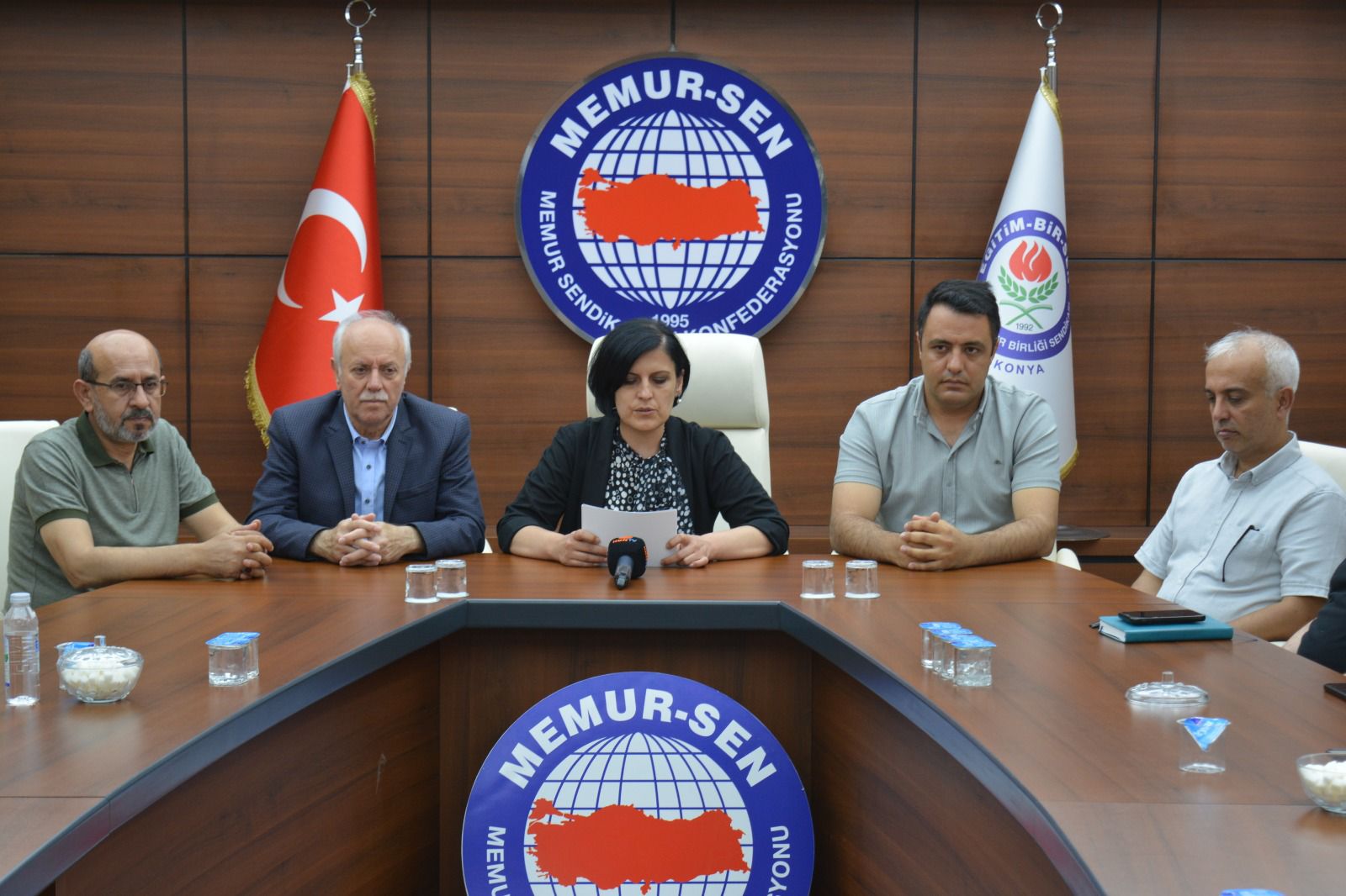 Memur-Sen’den uyarı: Bu yanlıştan dönün!