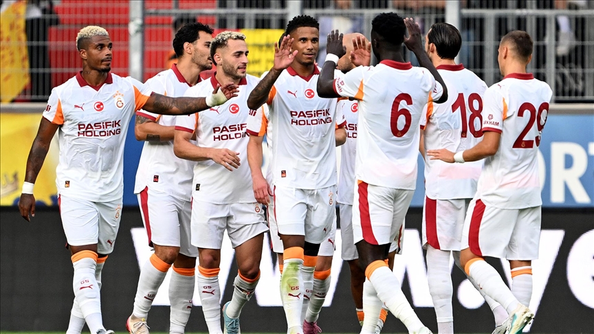 Galatasaray, yarın Strasbourg ile hazırlık maçı oynayacak