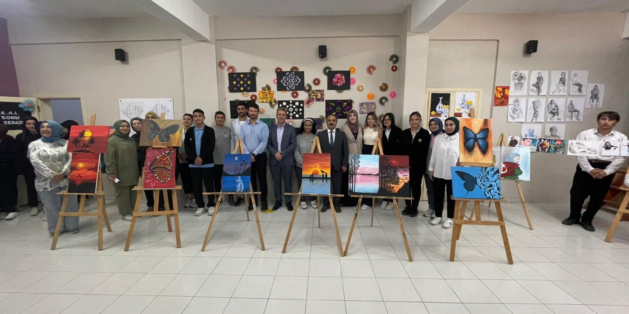 Yunak İnönü Ortaokulundan kermes ve sergi