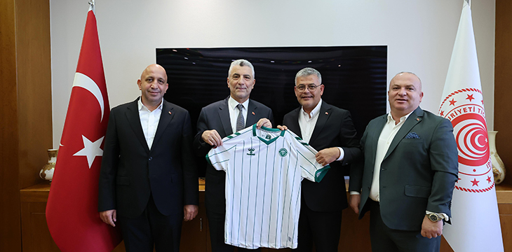 Konyaspor yönetimi, Ticaret Bakanı'nı ziyaret etti