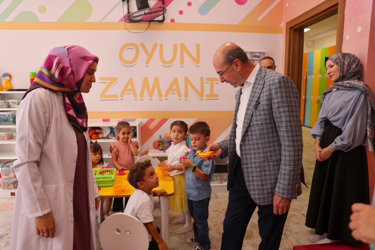 Selçuklu Hatice Hatun Çocuk Mektebi’nde yaz kursları devam ediyor