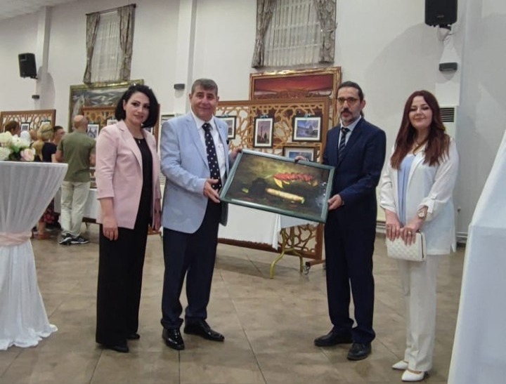 Şehrimiz İmzamız Sergisi davetlilerden tam not aldı