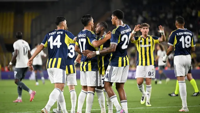 Fenerbahçe'nin UEFA listesi belli oldu