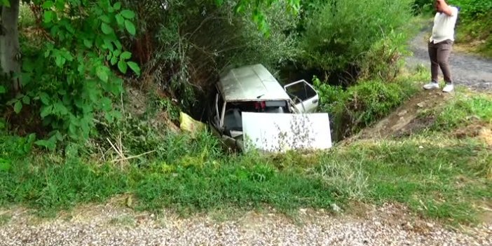 Konya'da kanala düşen otomobildeki 3 kişi yaralandı