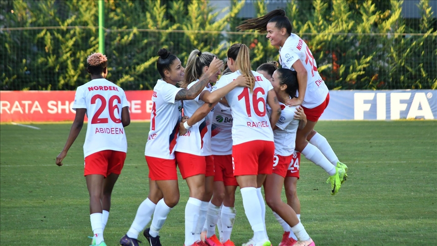 BB FOMGET, UEFA Kadınlar Şampiyonlar Ligi'nde İsrail ekibi Kiryat Gat'ı 3-1 yendi