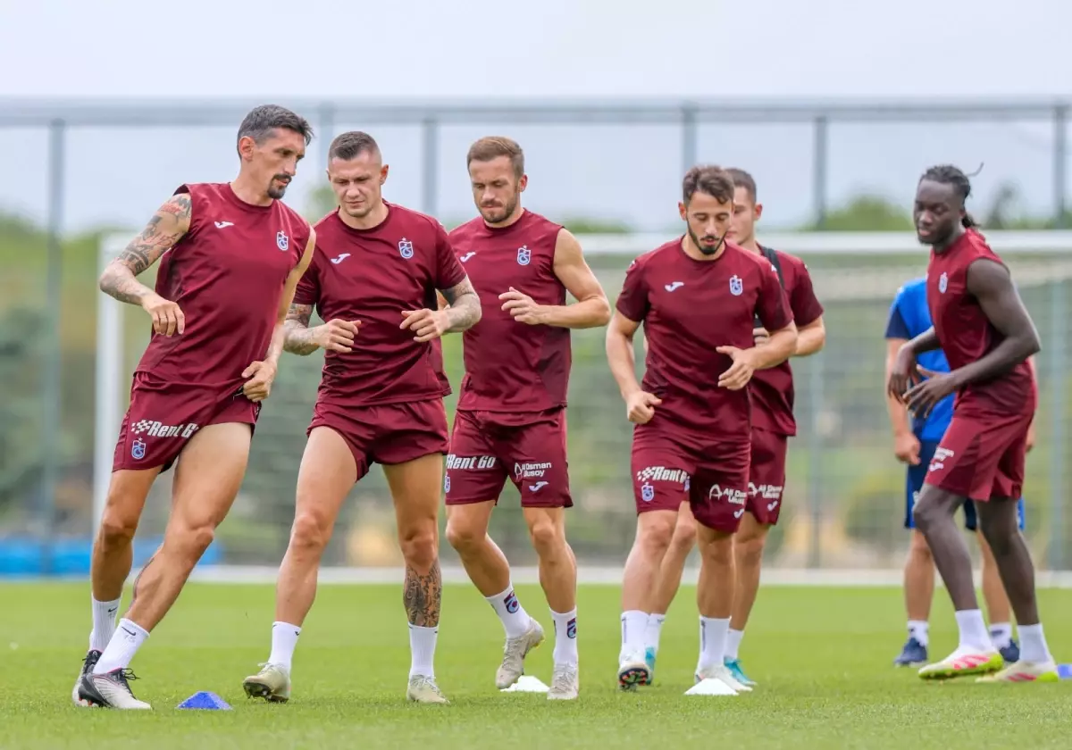 Trabzonspor'da Zubkov'a doğum günü kutlaması