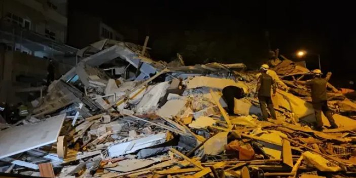 Balıkesir'de 6.1 büyüklüğünde deprem! Enkaz altında kalan 1 kişi hayatını kaybetti