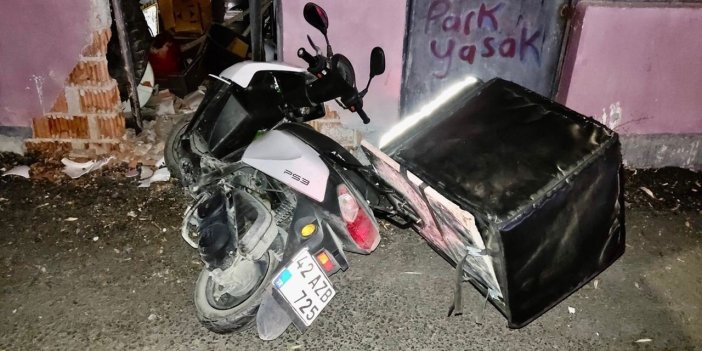 Konya'da motosikletin duvara çarptığı kazada sürücü yaralandı