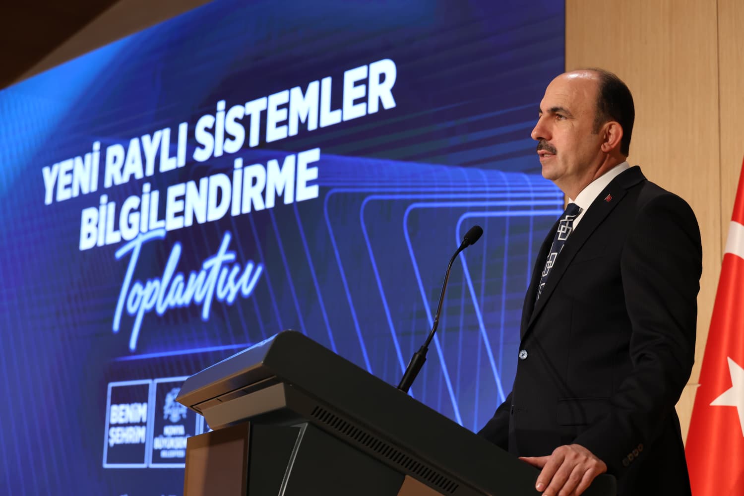 Başkan Altay: Şehrimiz kuzeyden güneye, doğudan batıya raylı sistemlerle donatılacak