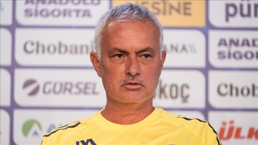 Fenerbahçe teknik direktör Mourinho: Şu anki tek hedefimiz yarınki maç