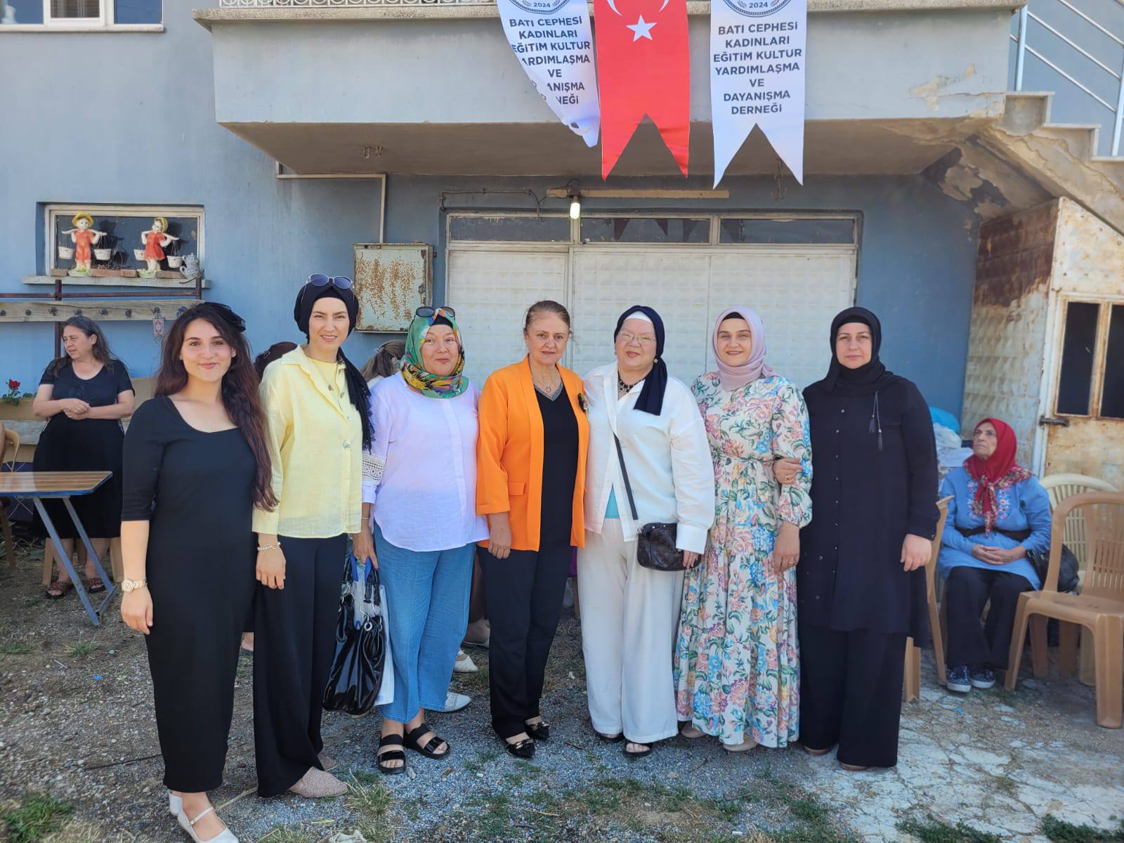 Batı Cephesi kadınlarının Gölle etkinliğine yoğun ilgi