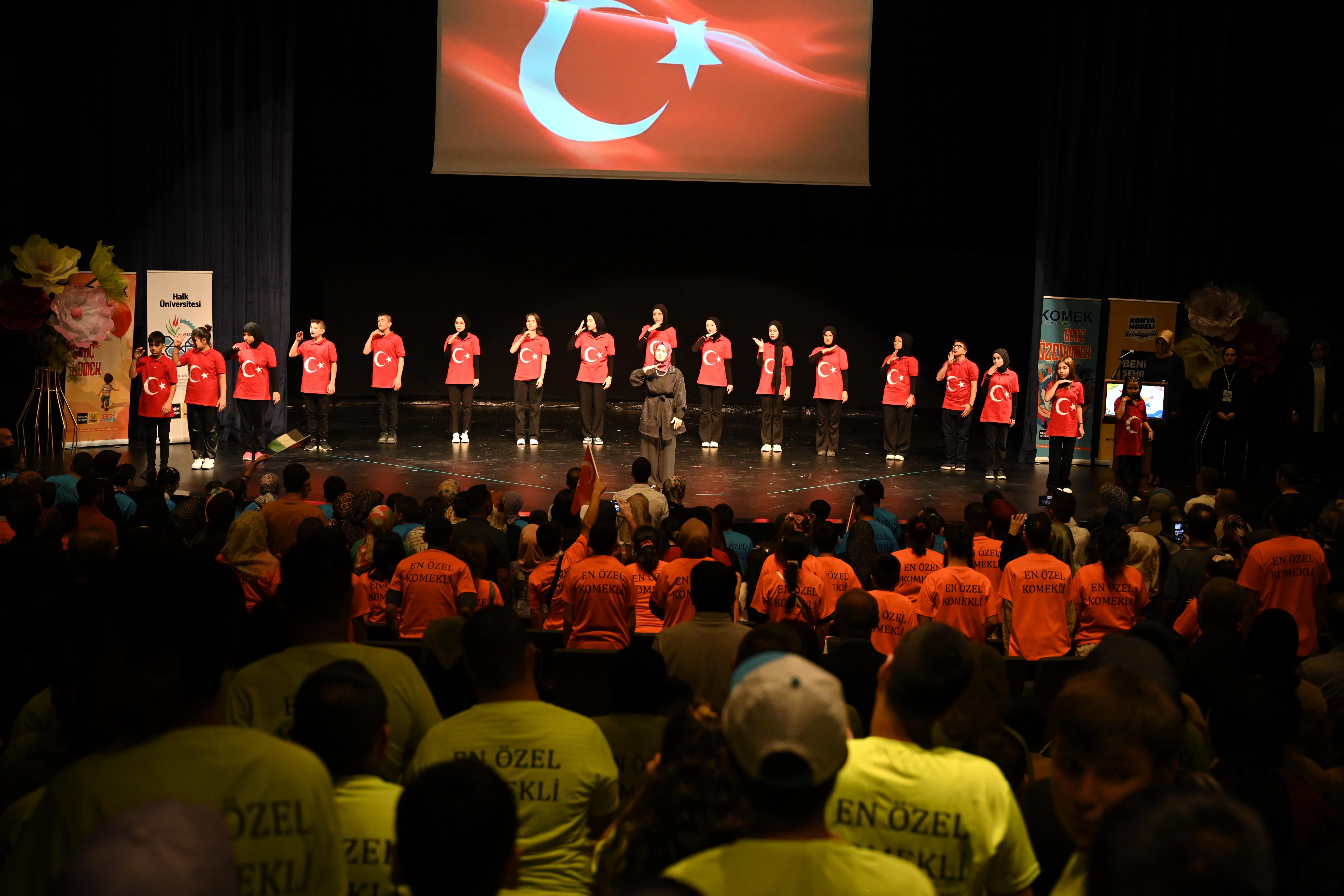 Özel gençler yaz okulunu coşkulu şekilde tamamladı