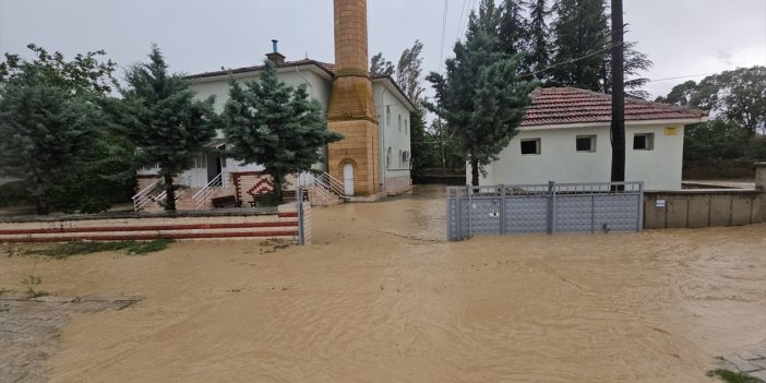 Konya'da sağanak ve dolu etkili oldu