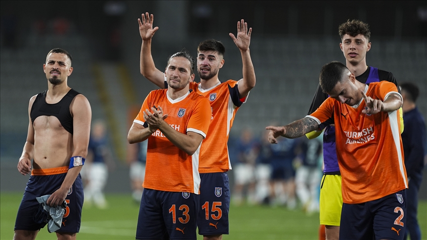 Başakşehir'in UEFA Konferans Ligi'ndeki rakibi Universitatea Craiova oldu