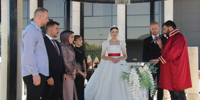 Efendioğlu ve İmamoğlu ailelerinin mutlu günü