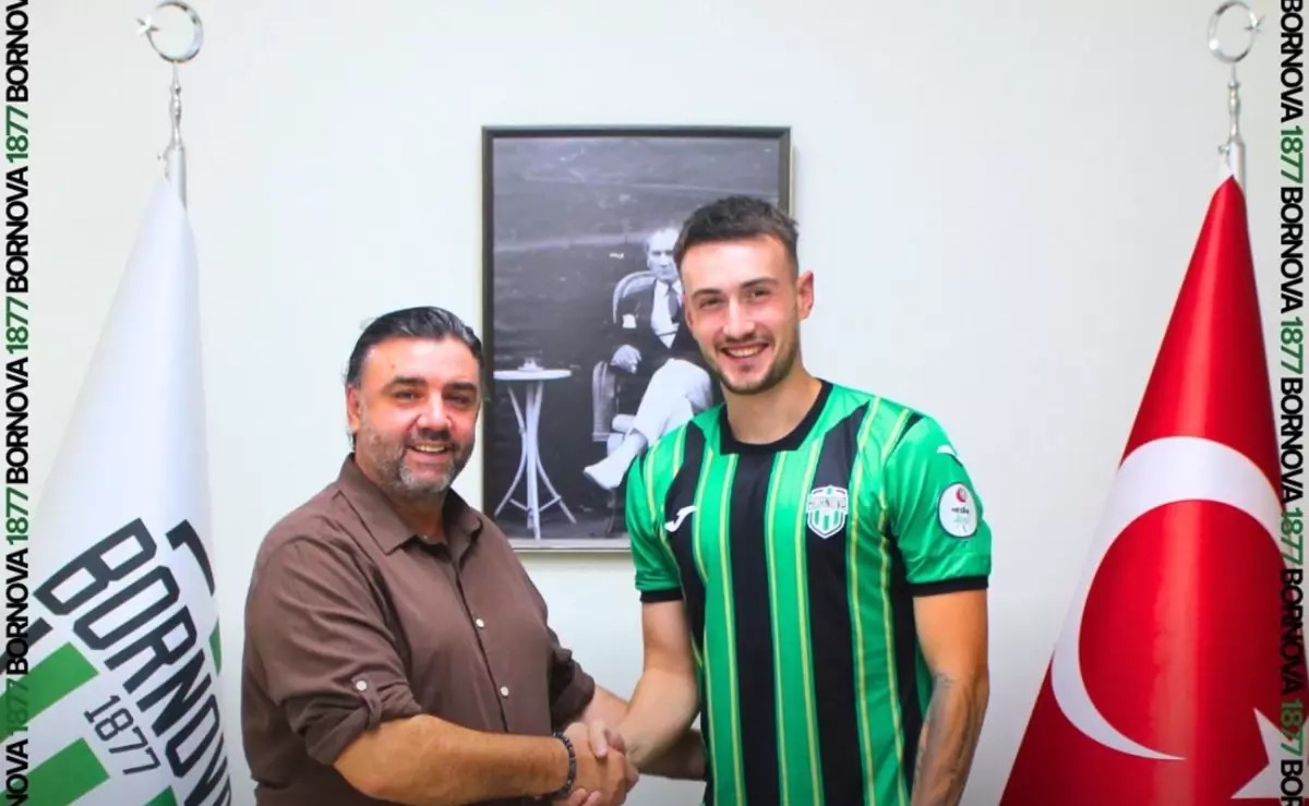 1922 Konyaspor'dan ayrılan Alper Aşkın Bornova 1877'de