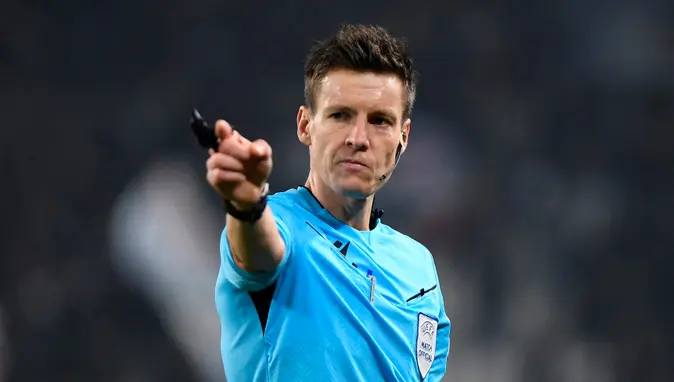 Fenerbahçe-Benfica maçını Daniel Siebert yönetecek