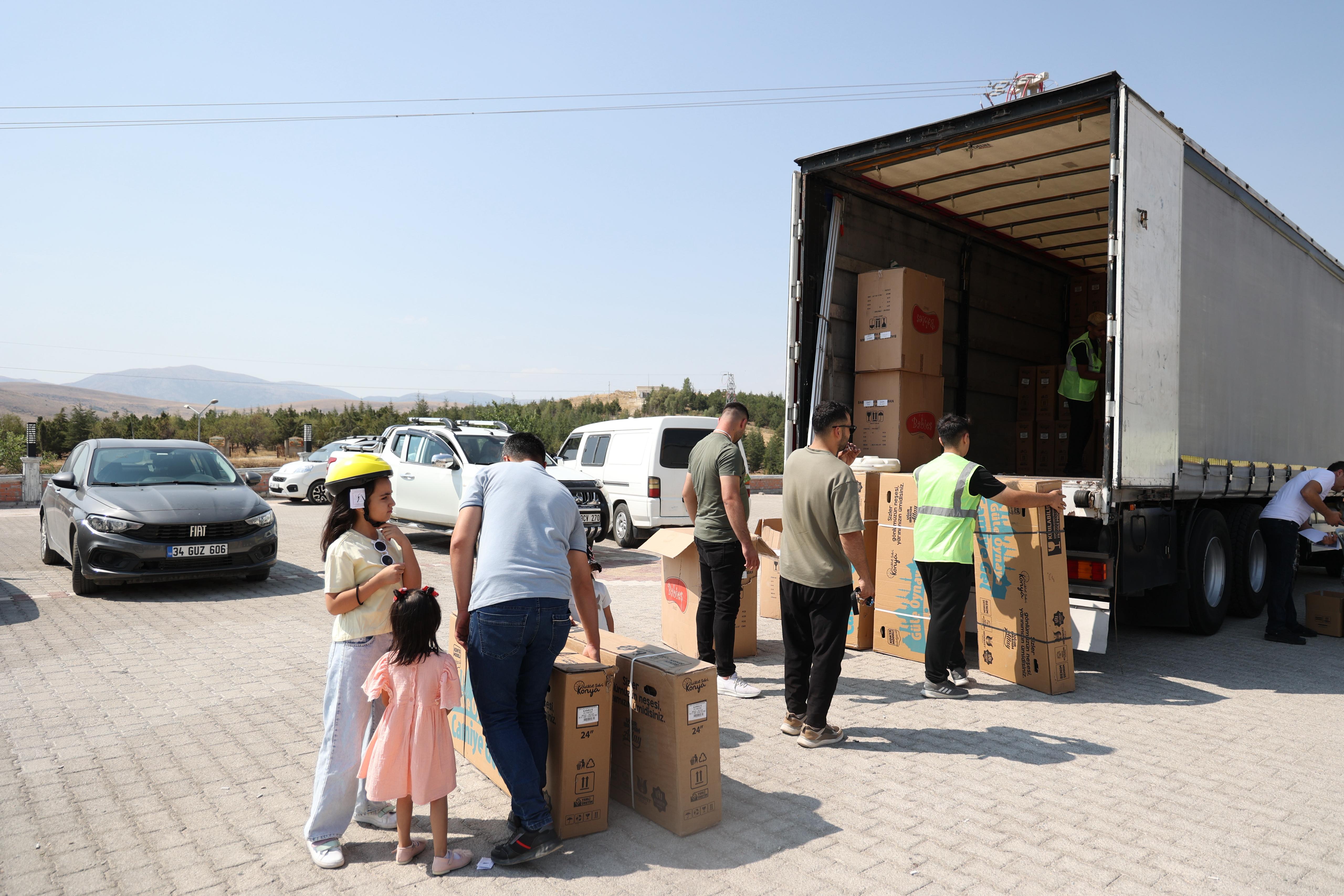 Başkan Altay'dan çocuklara müjde: Dağıtım başladı