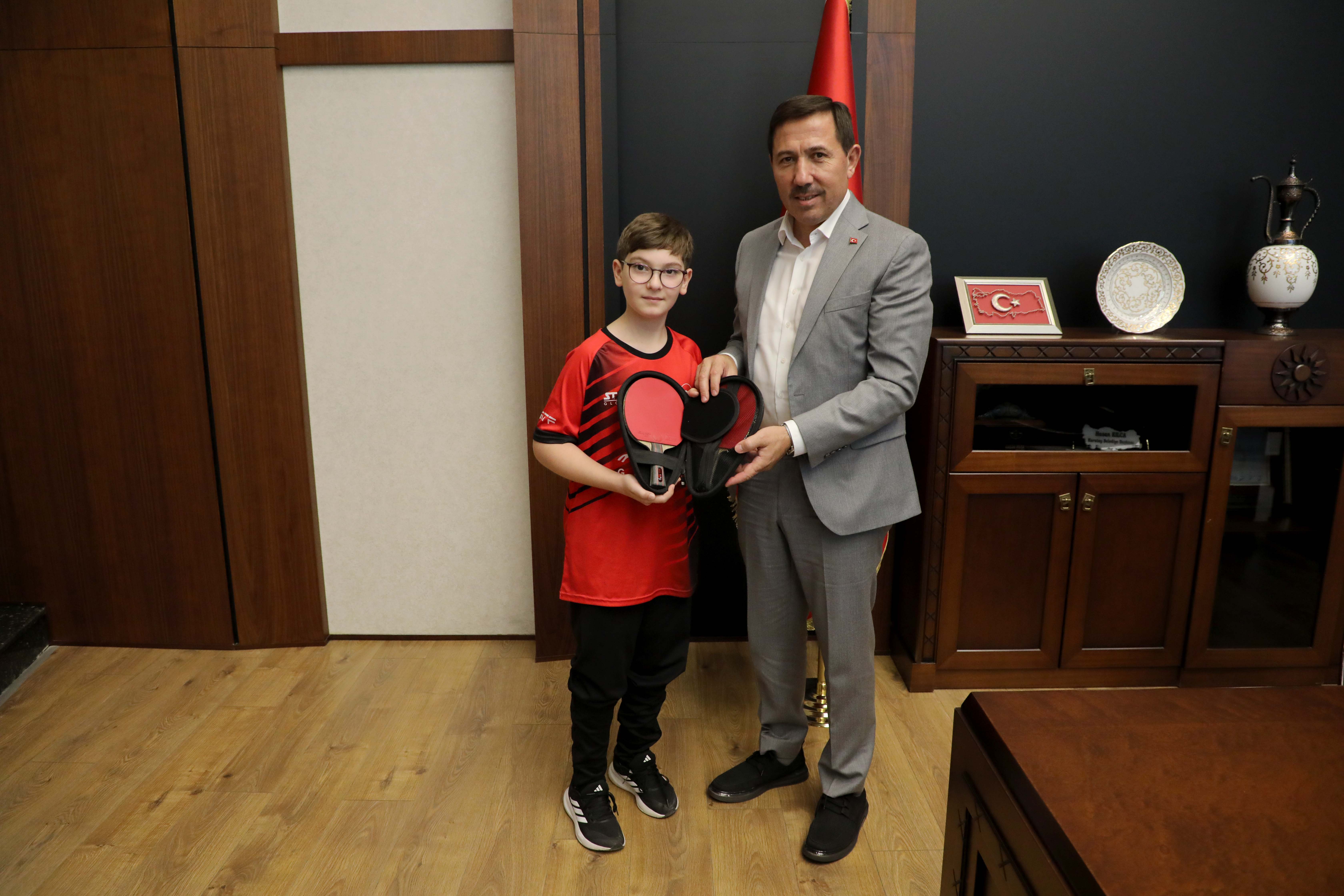 Hasan Kılca, Avrupa İkincisi Tahir Efe’yi ağırladı