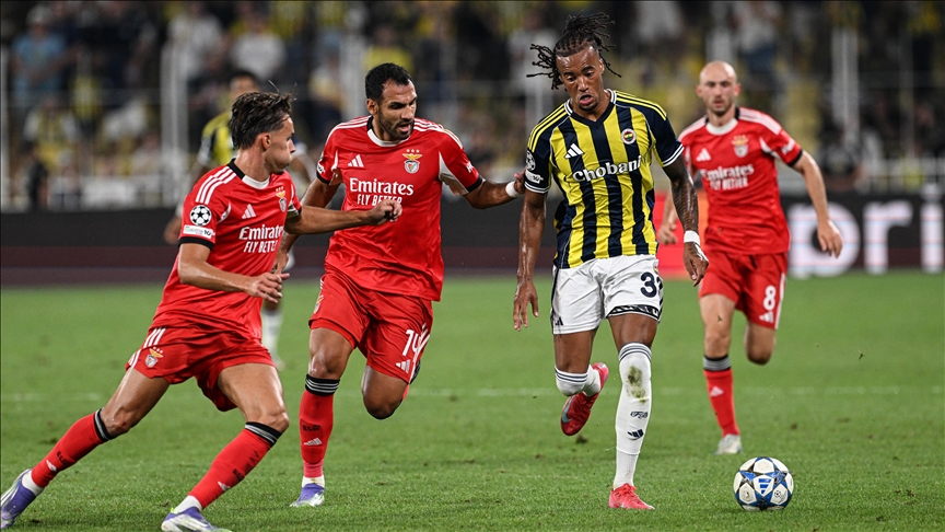 Fenerbahçe, Benfica ile berabere kaldı
