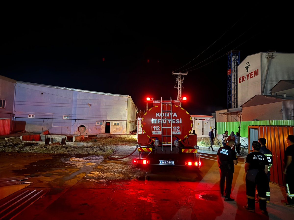 Konya'da geri dönüşüm fabrikasında yangın çıktı
