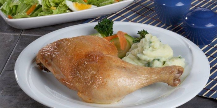 Kırmızı et fiyatları tüketicileri beyaz ete yöneltti