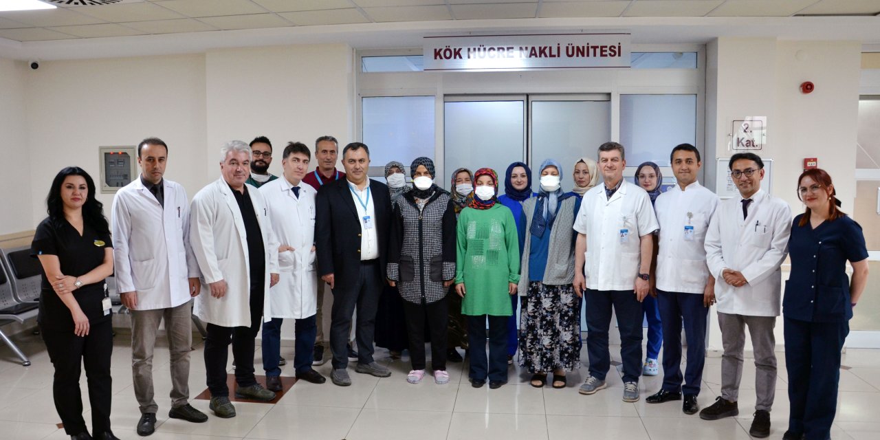 Konya'da aynı anda 3 hastaya kök hücre nakli yapıldı