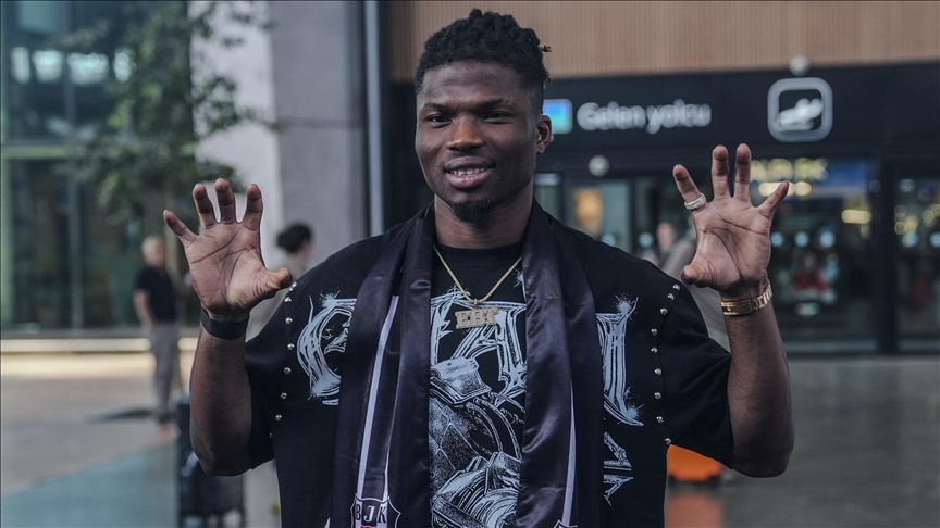 Beşiktaş tarihindeki ikinci Malili futbolcu; El Bilal Toure