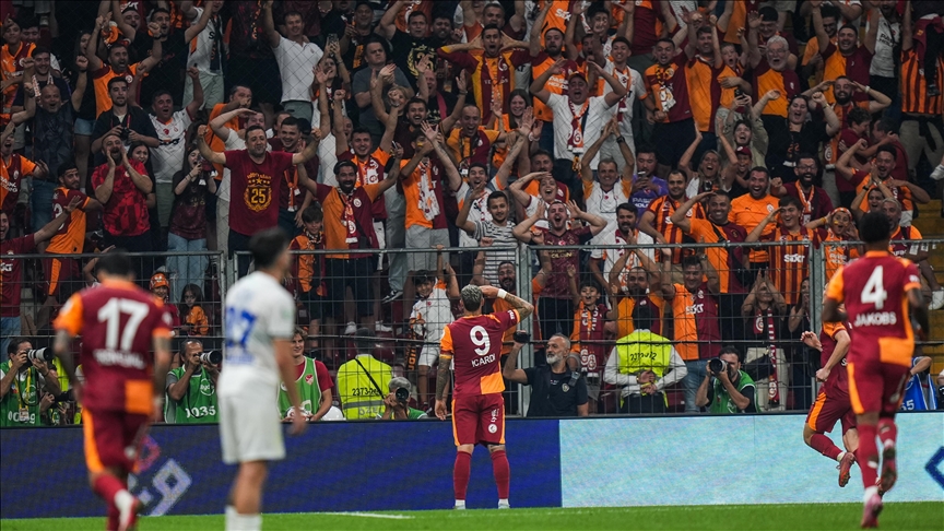 Galatasaray, Süper Lig'de 4 maçta 12 puana ulaştı