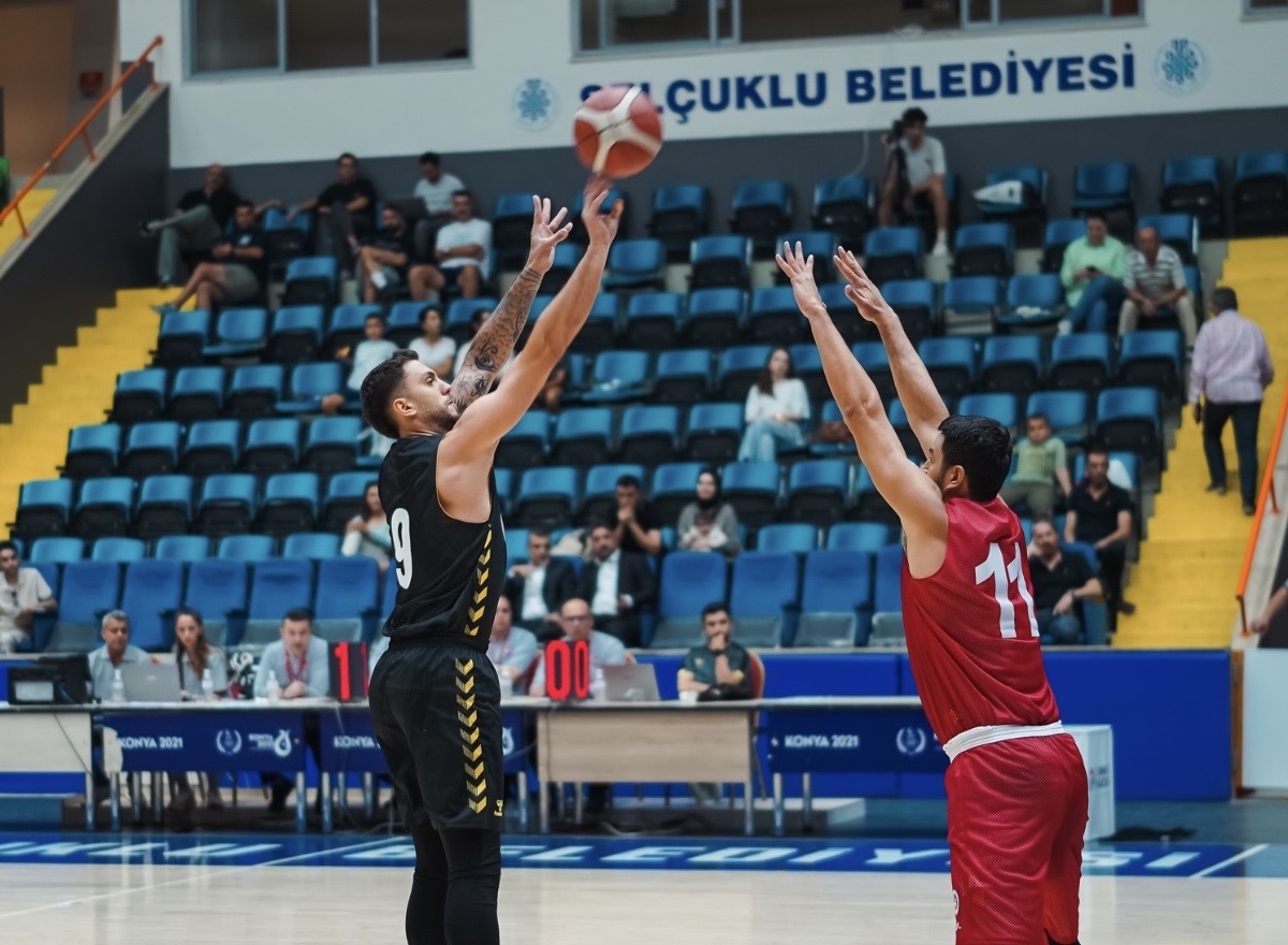 Konya BBSK, Kipaş İstiklal'i mağlup etti