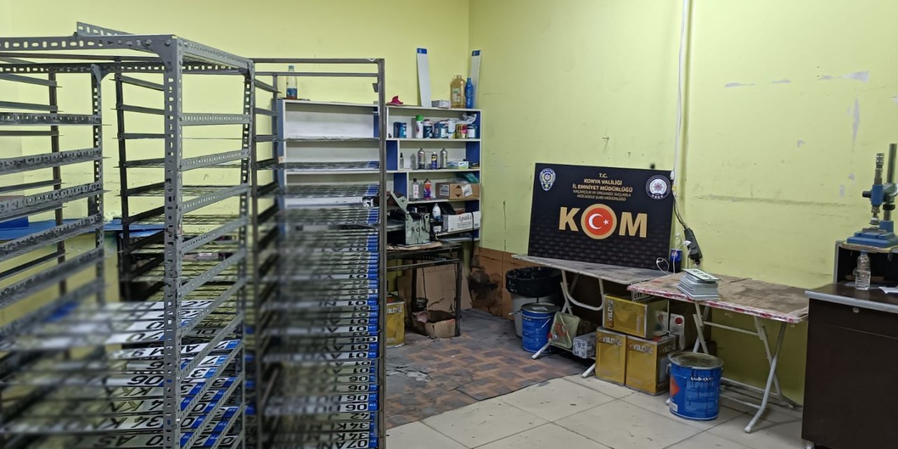 Konya’da işyeri sahte plaka imalathanesi çıktı