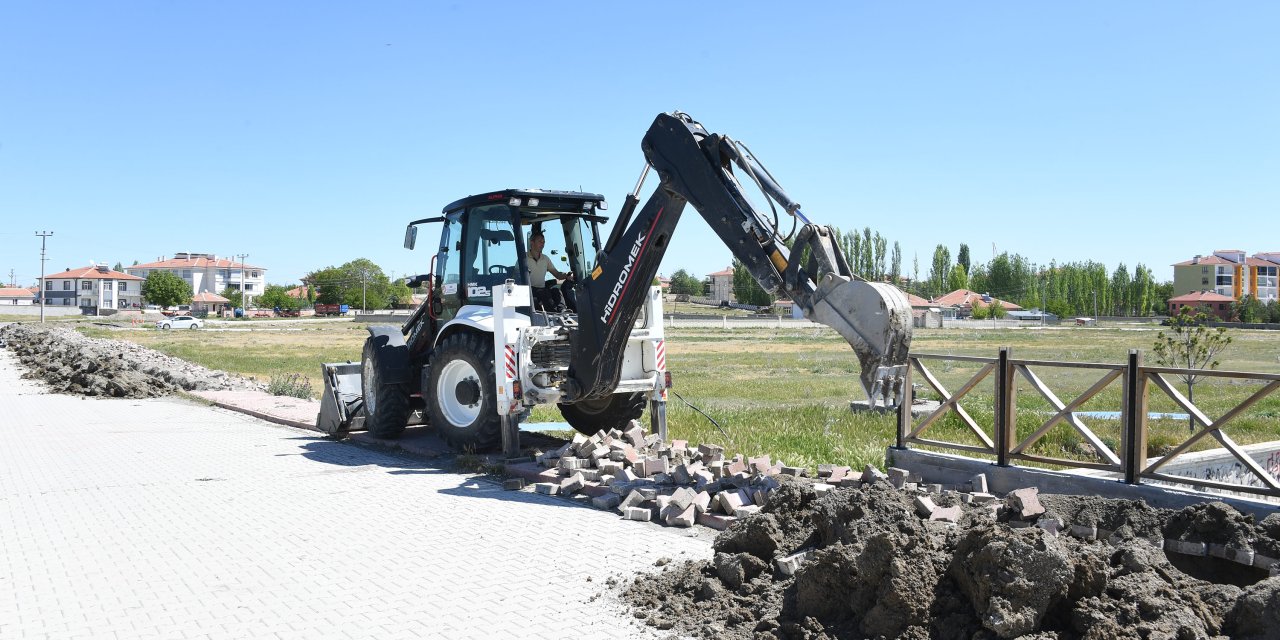 Büyükşehir’den iki ilçeye yeni içme suyu terfi hattı