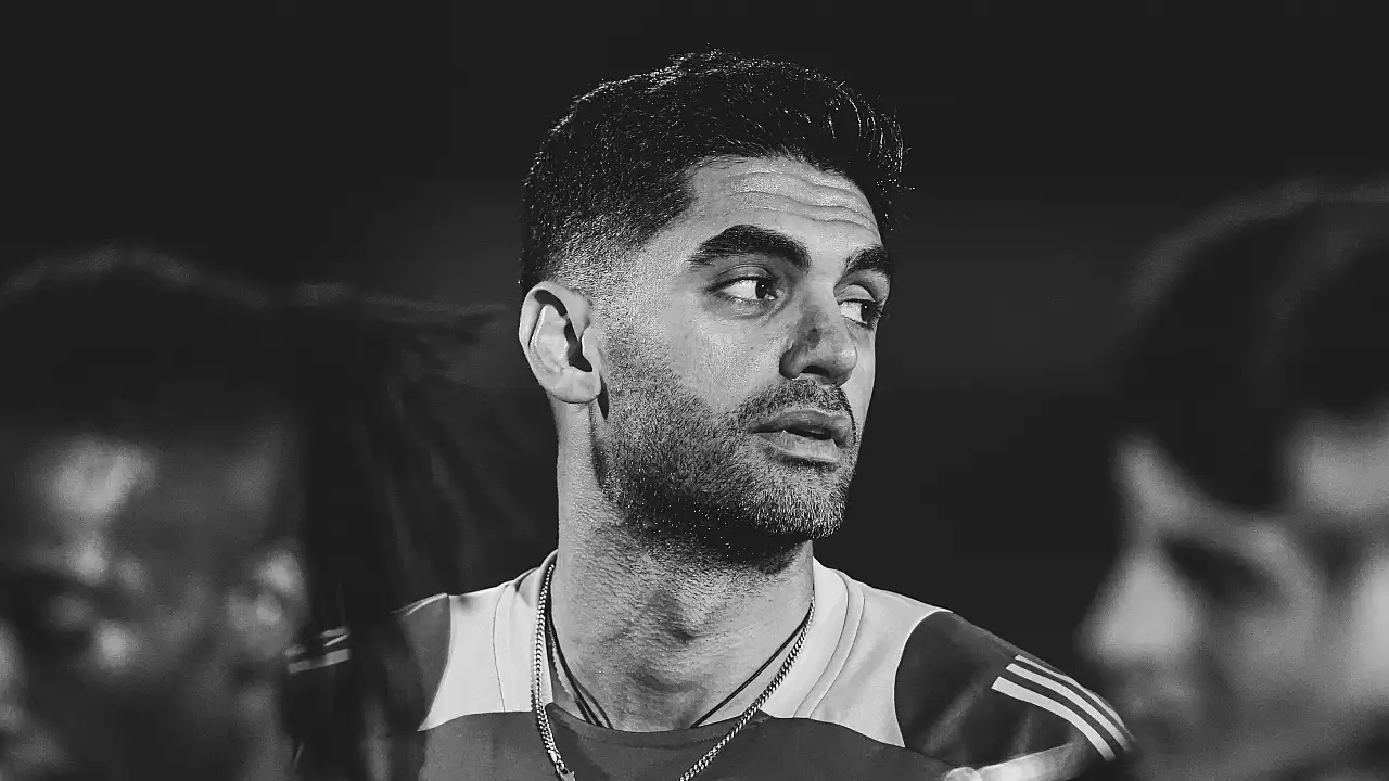 Konyaspor'da Ali Karimi transferi neden iptal oldu?