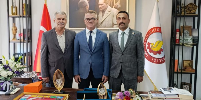 Konya'da CHP'den AK Parti'ye katılan başkan ziyaretler sürüyor