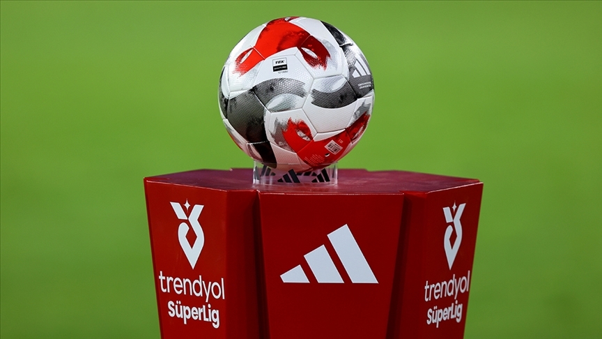 Süper Lig'de yarın 3 erteleme maçı oynanacak