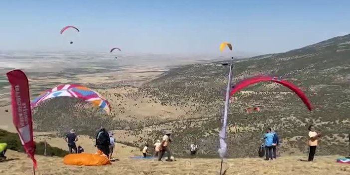 Türkiye Yamaç Paraşütü Mesafe Yarışması Konya'da başladı