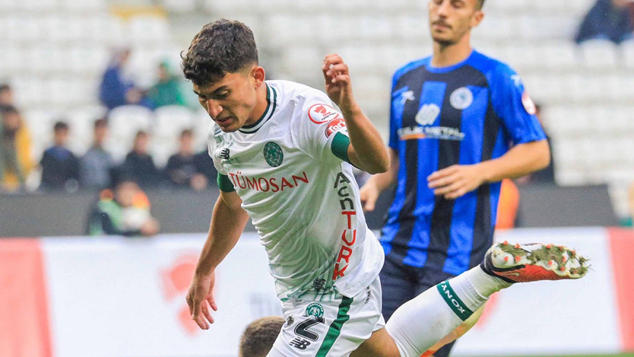Konyasporlu futbolcu son anda kararını değiştirdi!