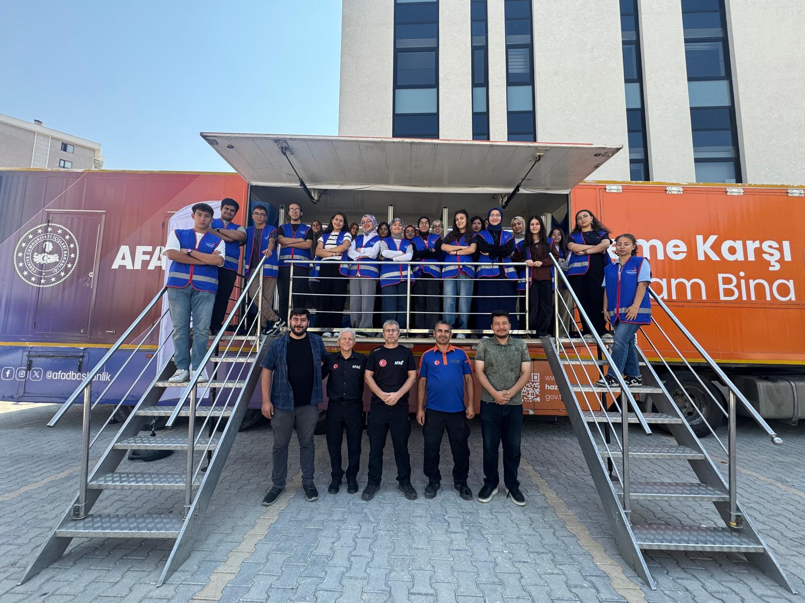 Lise Medeniyet Akademileri'nde güz dönemi coşkusu başladı