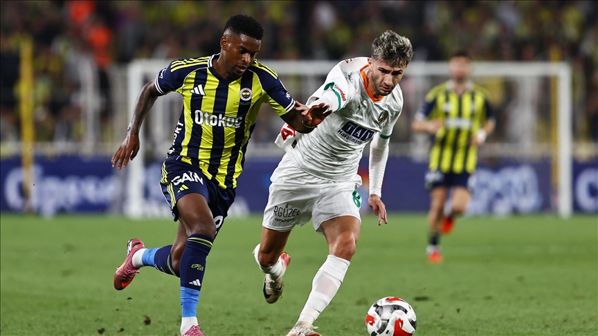 Fenerbahçe, Alanyaspor maçında 2 puan bıraktı