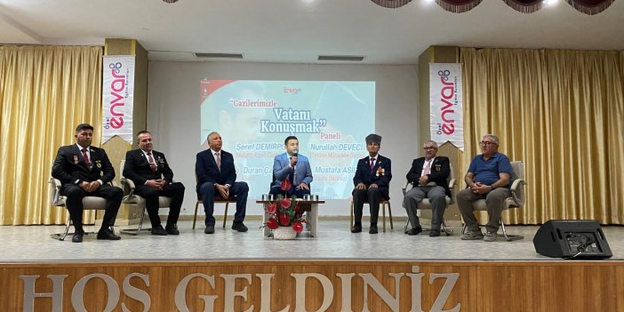 “Gazilerimizle Vatanı Konuşmak” paneli düzenlendi