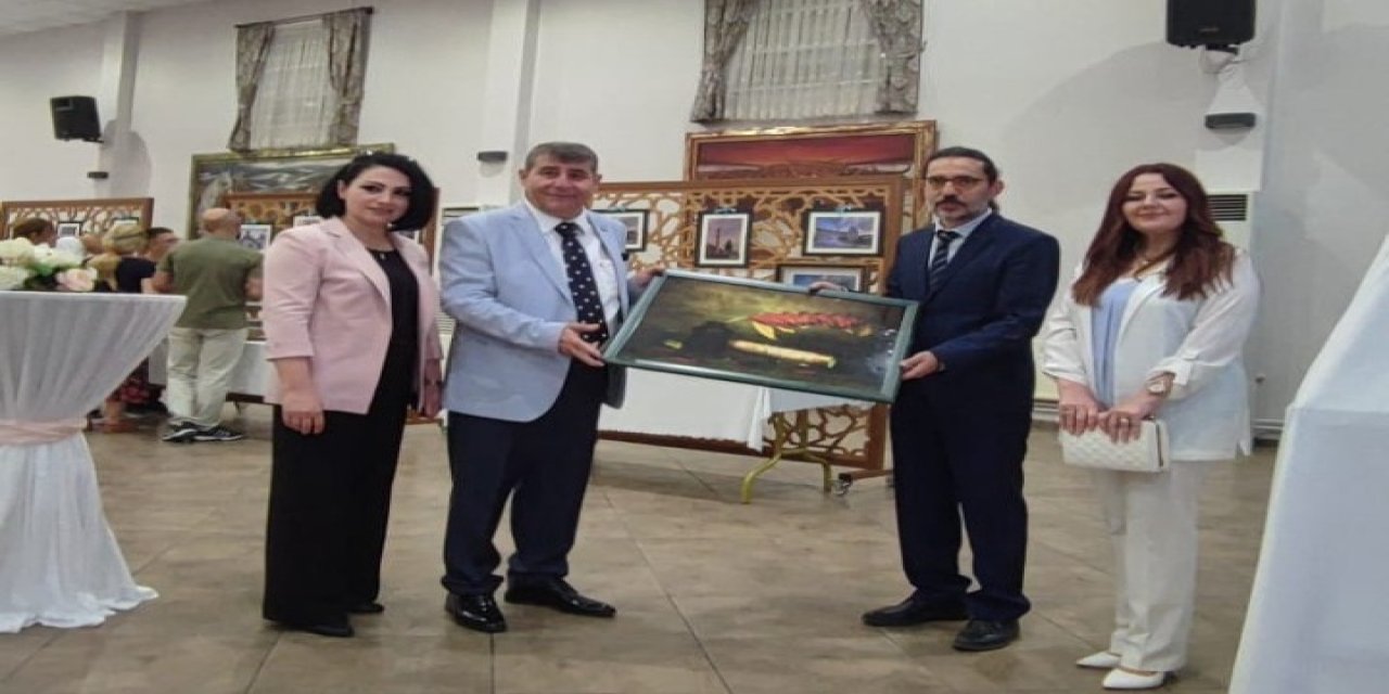 ‘Şehrimiz İmzamız’ sergisi davetlilerden tam not aldı