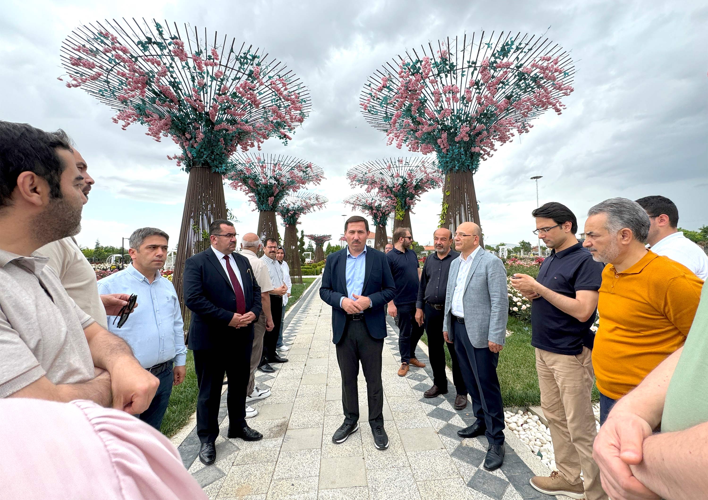 Başkan Hasan Kılca ve Belediye Meclis Üyeleri, ilçedeki yatırımları inceledi