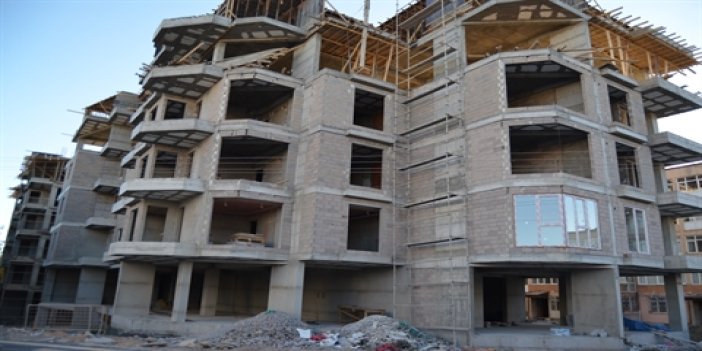 Kalıp ustası, inşaatın 4’üncü katından düşüp öldü