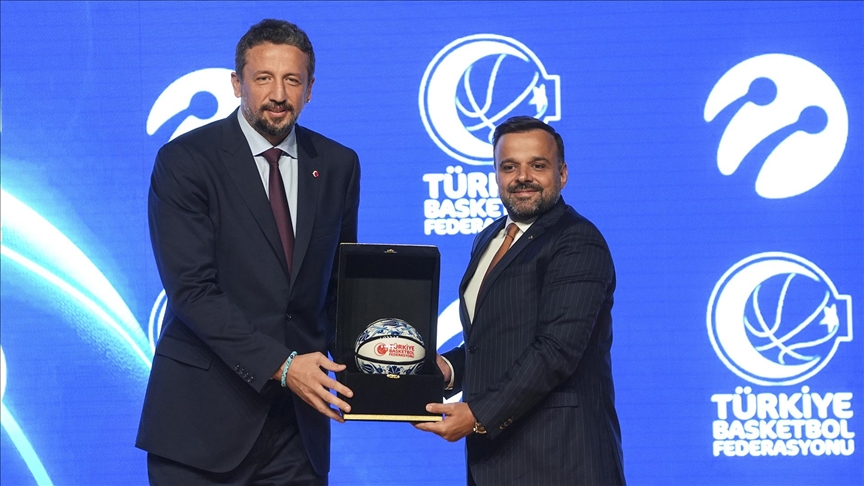 Türkiye Basketbol Federasyonu ile Turkcell arasında sponsorluk anlaşması imzalandı