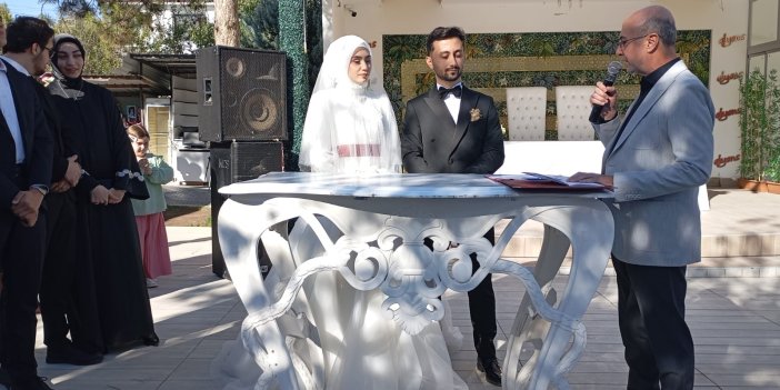 Merve ile Mehmet Emin mutlu günü