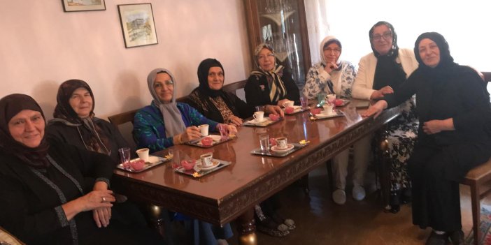 Konya'da okul arkadaşları yıllar sonra buluştular