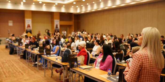 Avrupa’da Güzellik: Sahnenin Önünde Kadınlar, Perdenin Ardında Ustalık