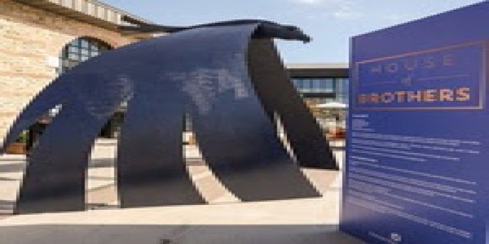 House of Brothers Lounge, her yıl olduğu gibi Contemporary Istanbul’da, İskoçya’dan aldığı ilhamı İstanbul ile buluşturuyor!